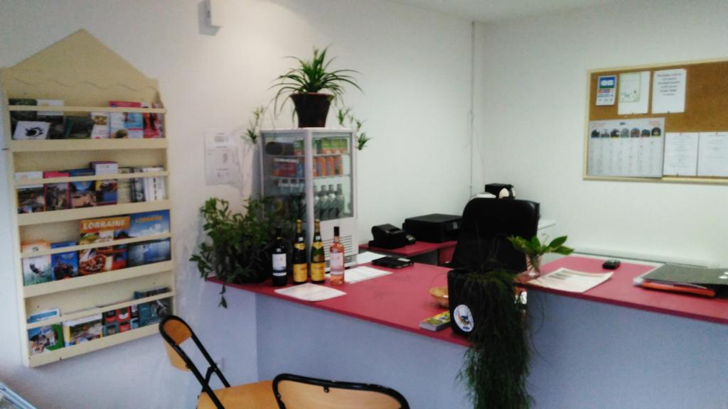 Camping De Contrexéville Dış mekan fotoğraf